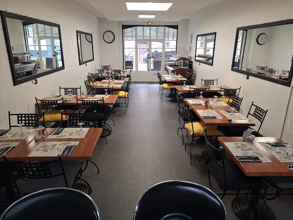 Hôtel Restaurant Ardoise Gourmande restaurant in Carbonne