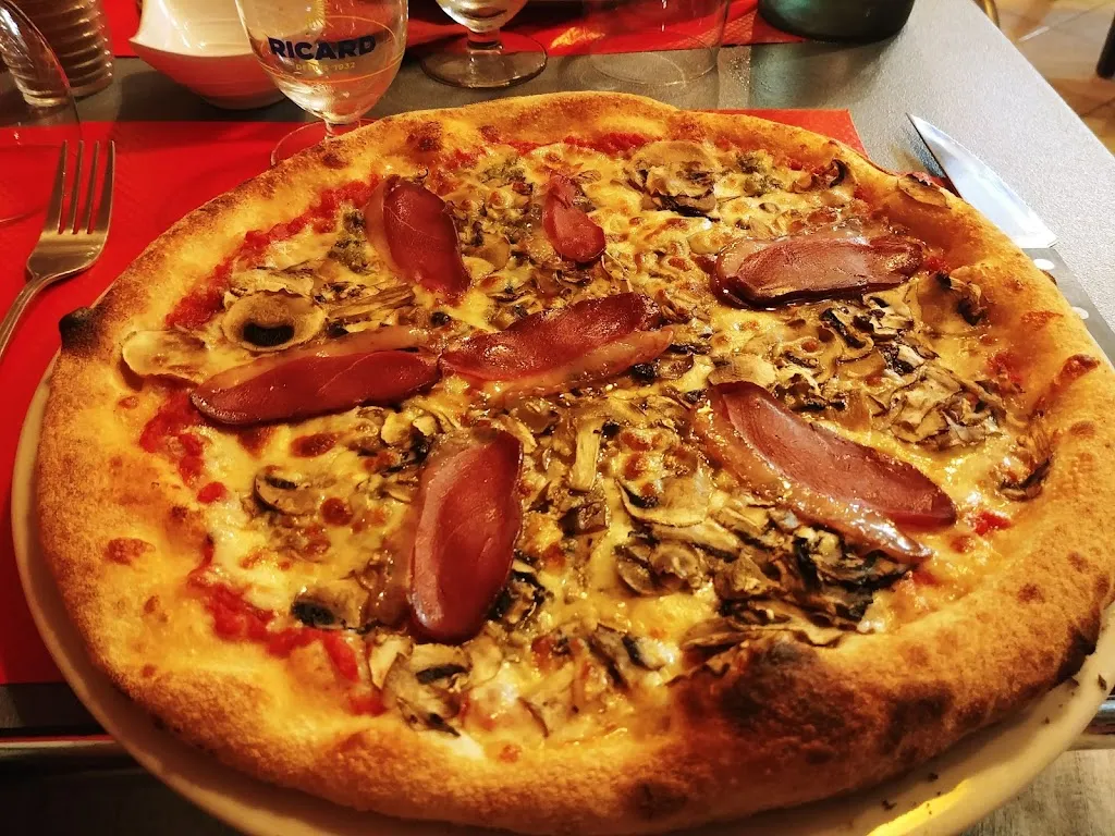 Chez Max_Carbonne_slider_image_2