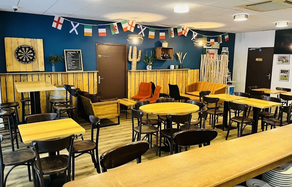 Café Des Halles_Carbonne_slider_image_1