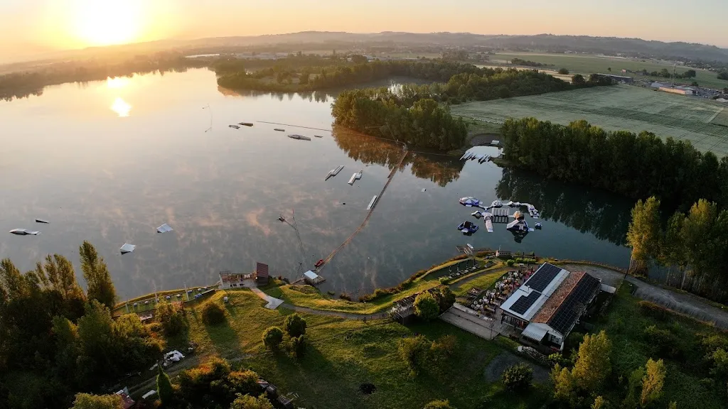 Wake Park La Source Restaurant in Carbonne