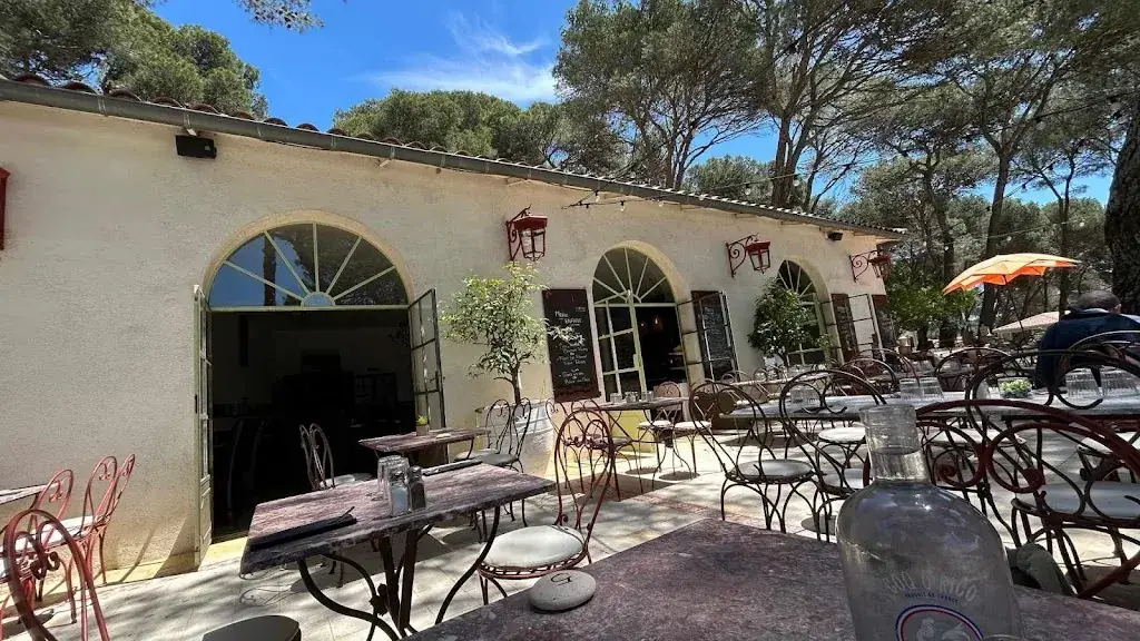 Restaurant l'Orangerie_Castelnau-de-Guers_slider_image_3