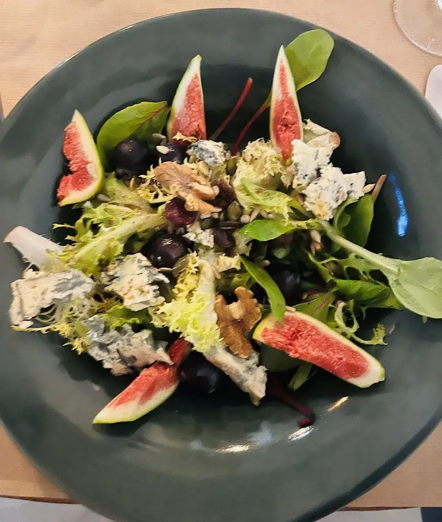 Julia Dixon_Le Jardin en Ville_Carcassonne_review