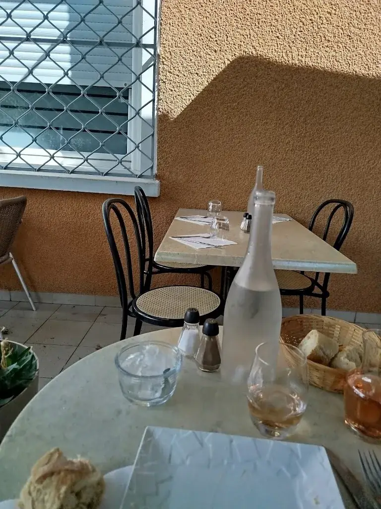 Café de l'avenue_Livron-sur-Drôme_slider_image_2