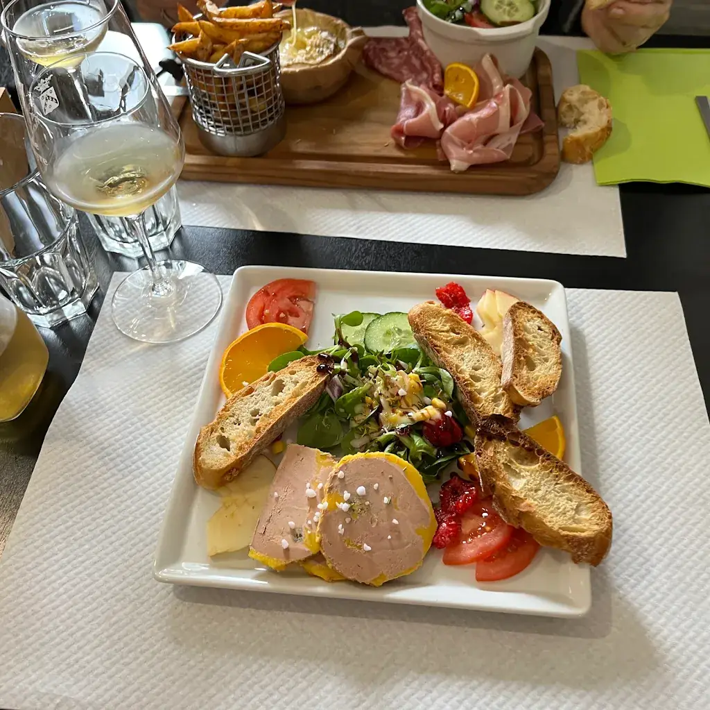 Le Jardin De La Tour du Plô_Carcassonne_slider_image_3