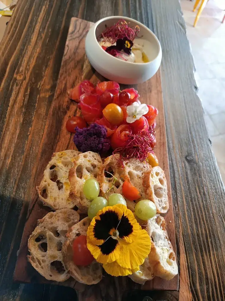 Jungle Taverne_Carcassonne_slider_image_3