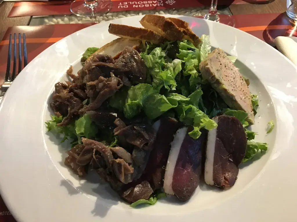 Paya The Cat_Restaurant - La Maison du Cassoulet_Castelnaudary_review