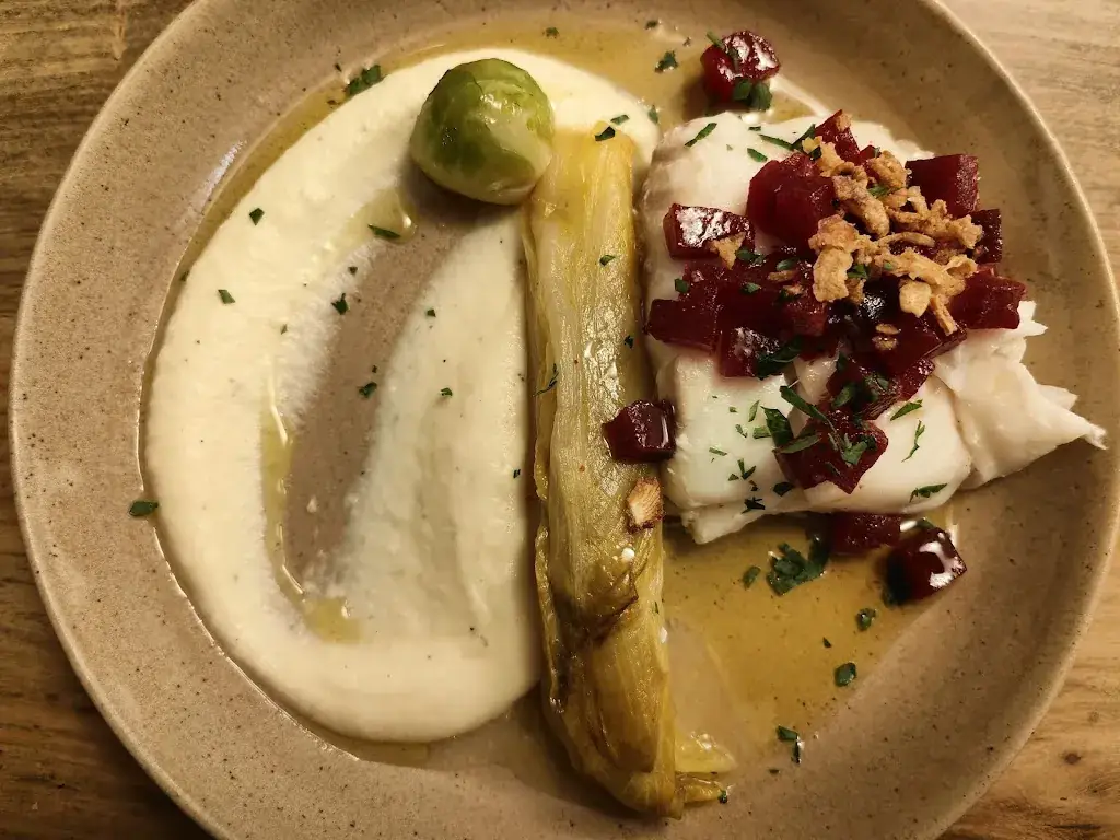 Rogério_Le Bonheur dans le Pré_Lucinges_review