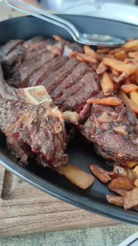 Gueuleton_Castelnaudary_slider_image_2