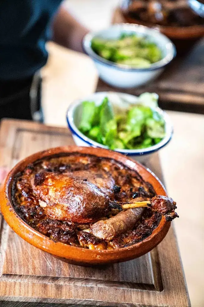 Gueuleton_Castelnaudary_slider_image_3