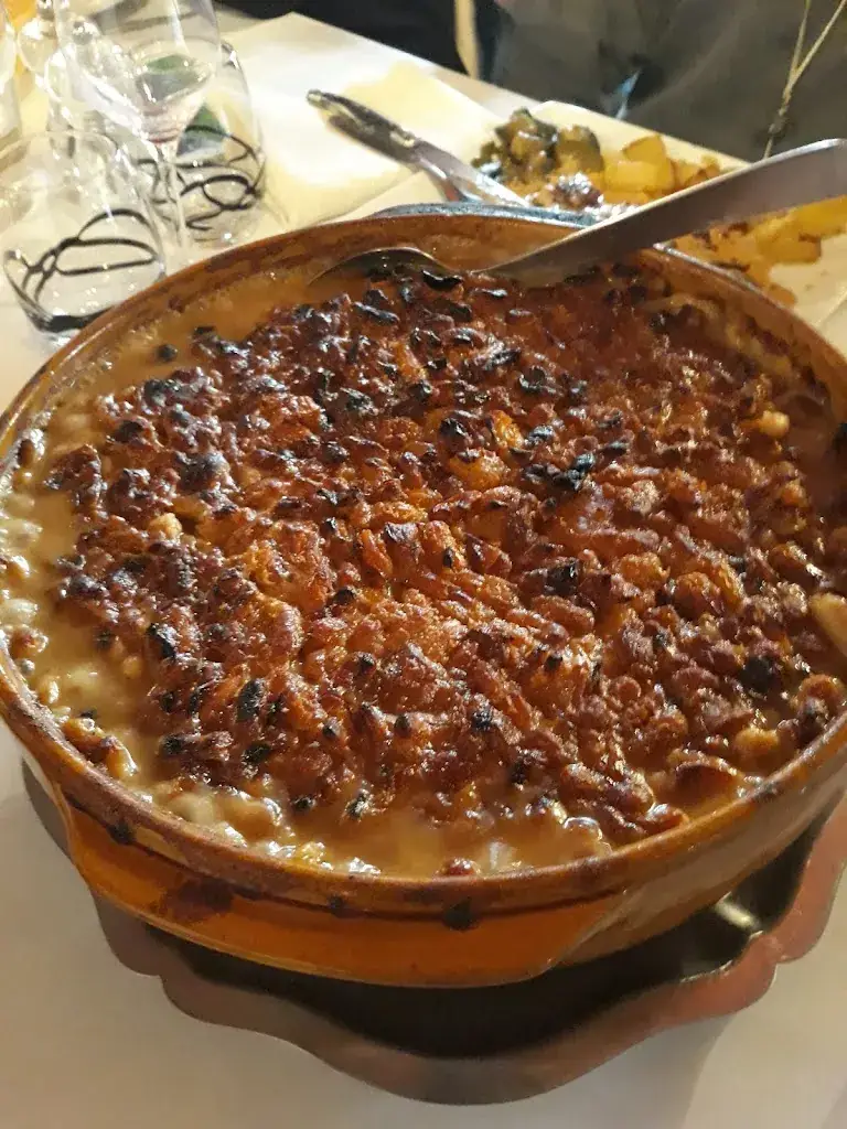 Josian Agustee_Auberge La Calèche._Peyrens_review