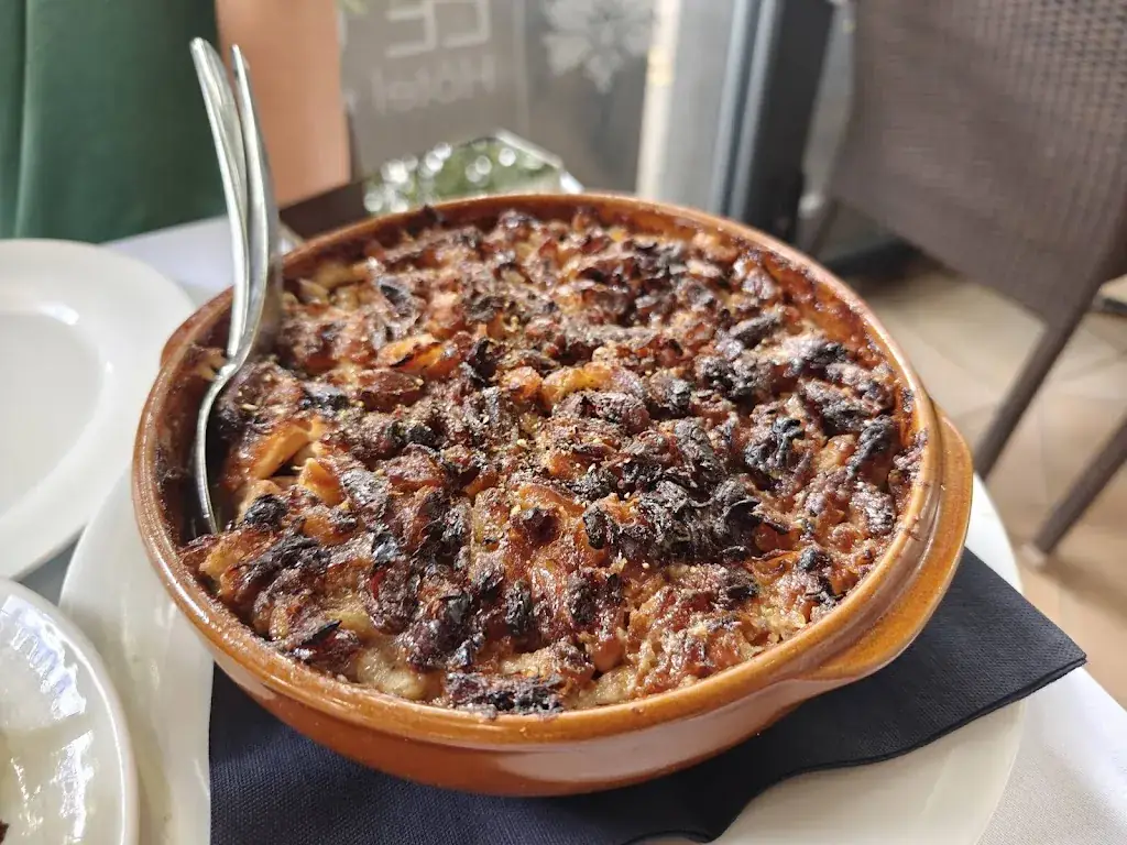 Trung-Tin Dinh_Le Centre Restaurant et Hôtel_Castelnaudary_review