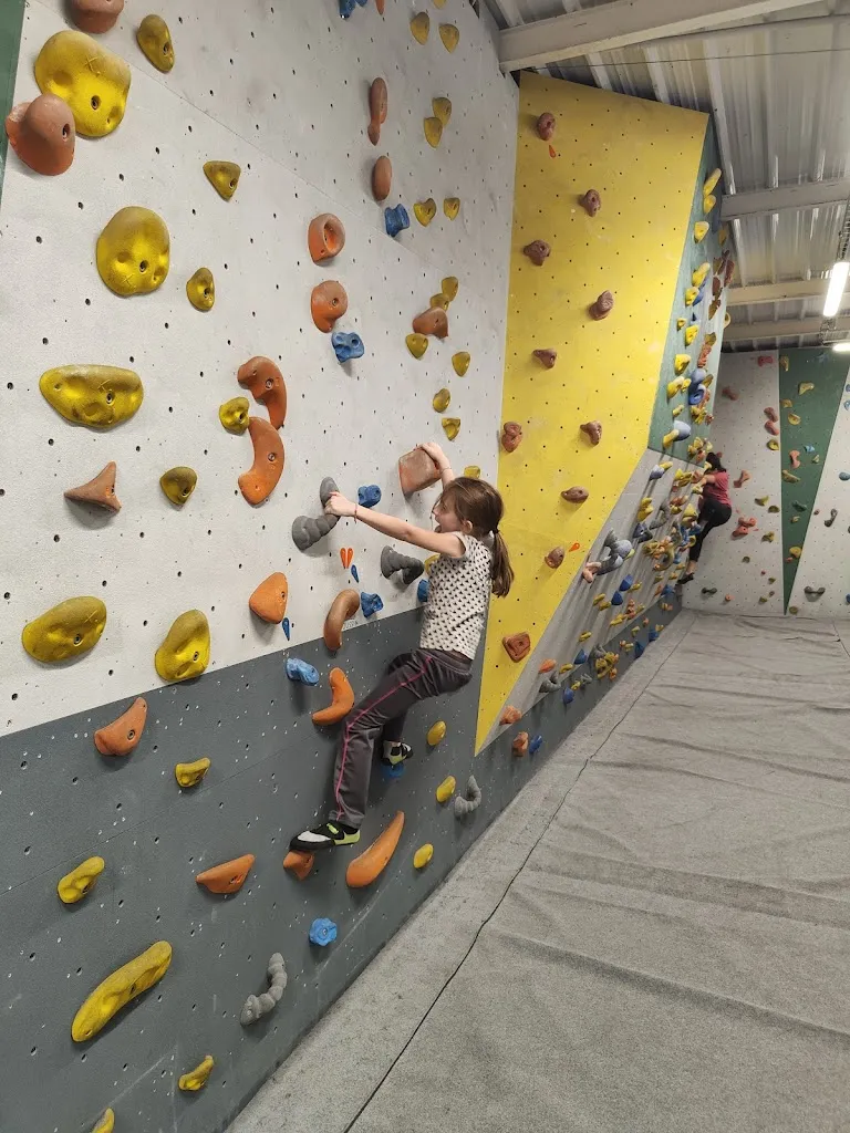 Boulder Line 1 | Salle d'escalade - Bar et Restaurant - Montpellier_Castelnau-le-Lez_slider_image_3