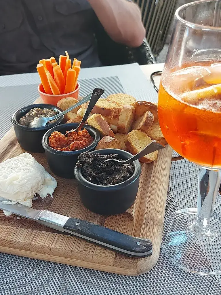 Menu_Les Jarres_Castillon-du-Gard_image_6