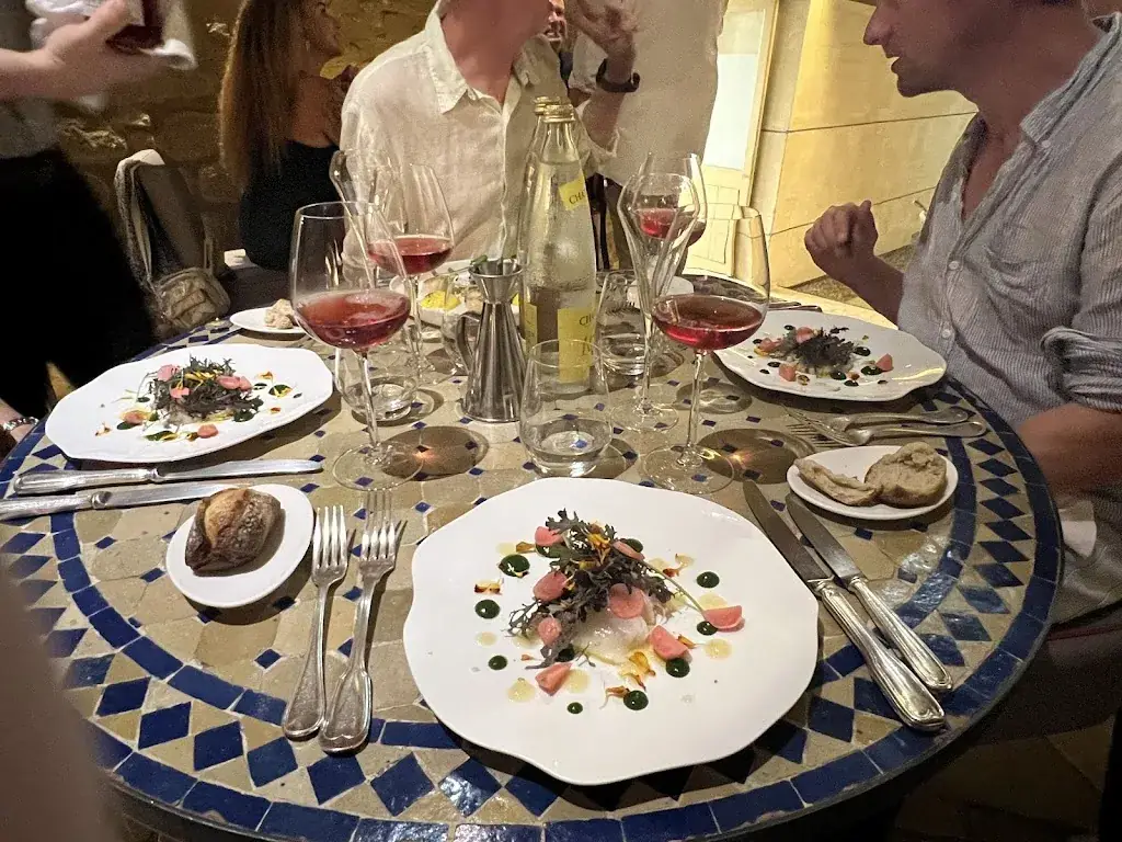 Ben Jenke_L'AMPHITRYON_Castillon-du-Gard_review