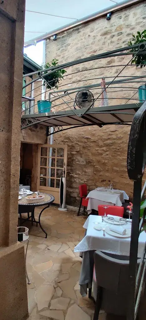 Daniel_L'AMPHITRYON_Castillon-du-Gard_review