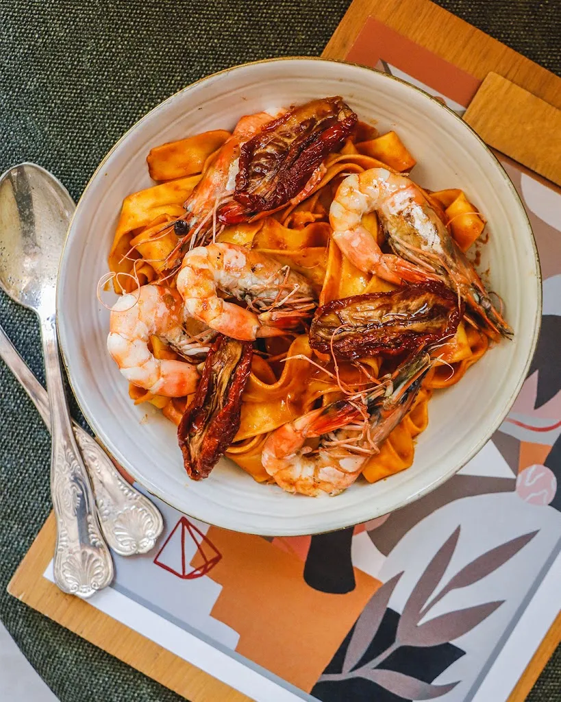 JOIO_Castillon-du-Gard_slider_image_2