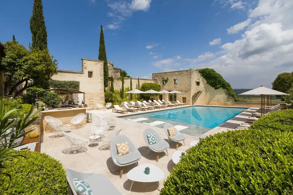 Hotel Le Vieux Castillon restaurant in Castillon-du-Gard