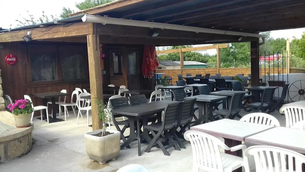 CASA BENELLI restaurant à Castillon-du-Gard