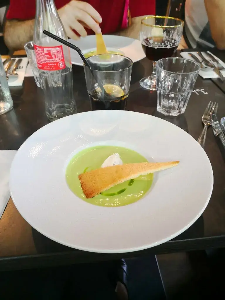 Hala Habka_The Maze : Resto-Bistro-Club_Limonest_review