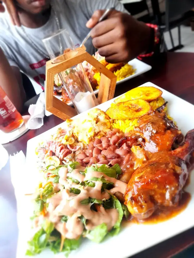 Onitta Stanislas_Indulge_Lucia_review