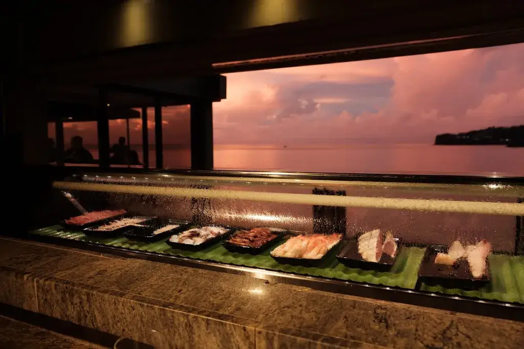 Kimonos_Lucia_slider_image_1