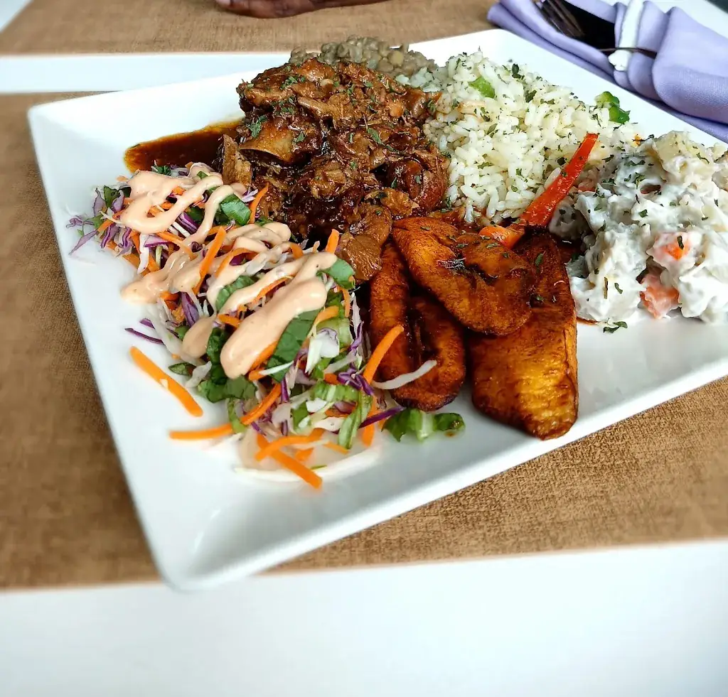 Onitta Stanislas_Quisine | The Little Bistro_Lucia_recensione