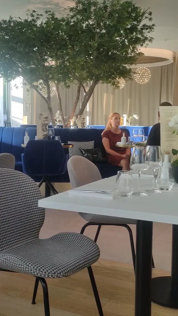 Les Oliviers - Restaurant Golden Tulip Hôtel_Limonest_slider_image_2