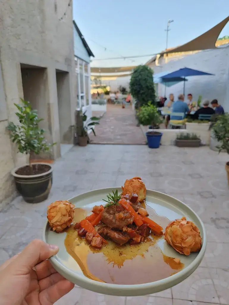 Restaurant Cédrat restaurant in Caunes-Minervois