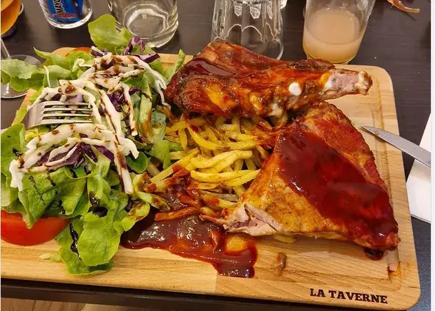 La Taverne_Caussade_slider_image_2