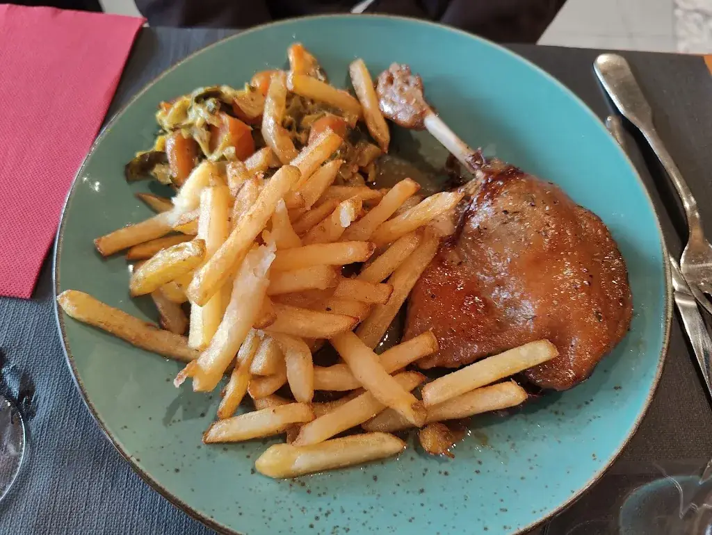 Le Canotier ristorante a Caussade