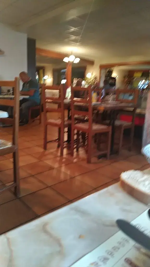 adelino agostinho_Hôtel Le Relais d' Auvergne_Caussade_review