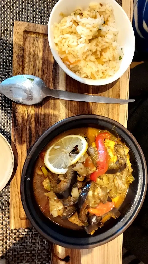 Violette Avignon_le9ème_Caussade_review