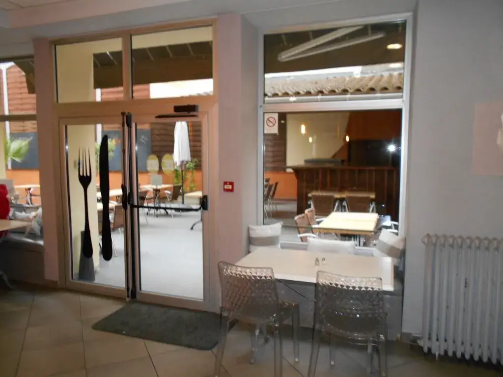 Le Patio Restaurant in Castelsarrasin