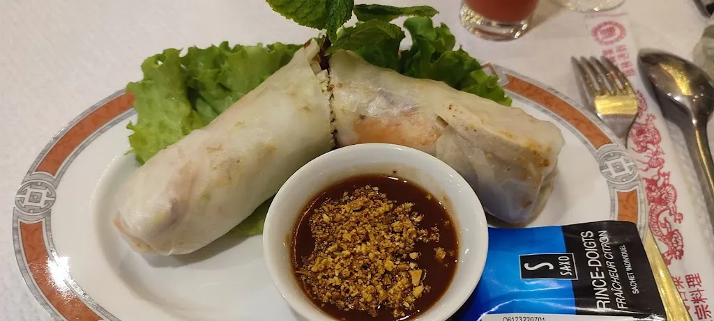 Dorine Dumaine_Le Saïgon_Castelsarrasin_review