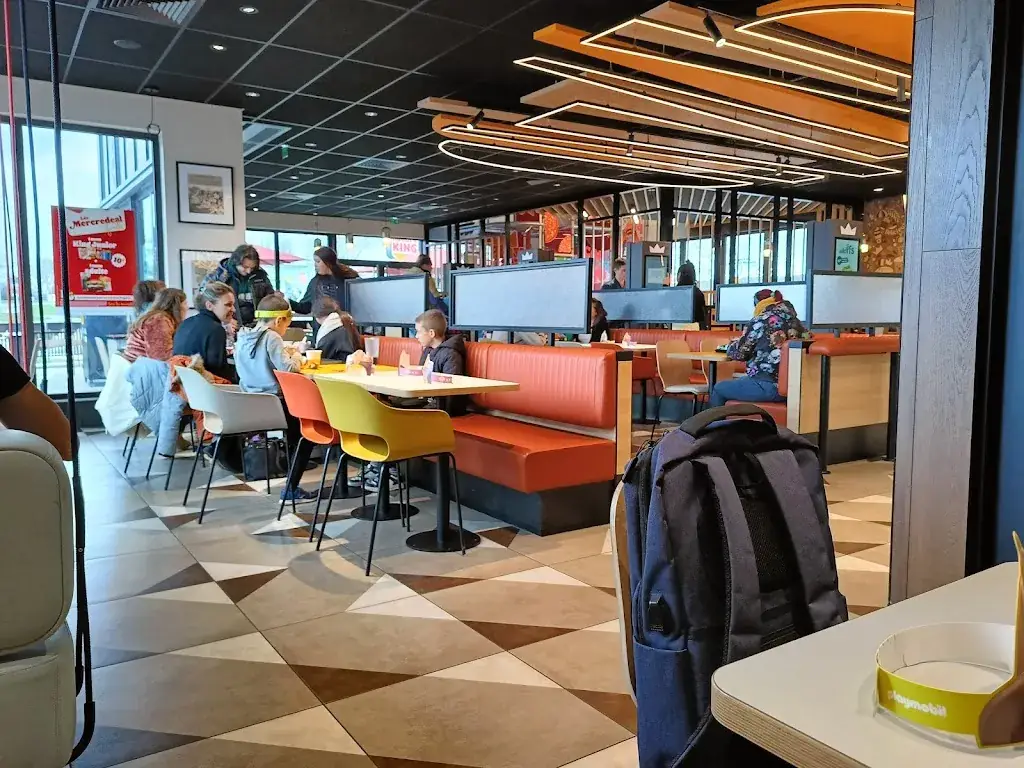 Burger King_Castelsarrasin_slider_image_3