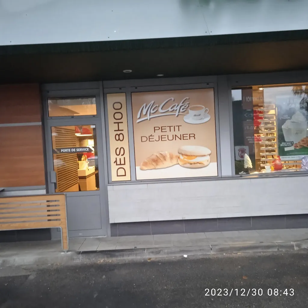 Jeremy page_McDonald's_Castelsarrasin_review