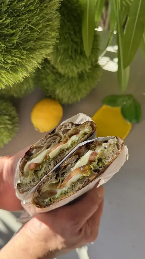 Napoli Factory_Moissac_slider_image_3