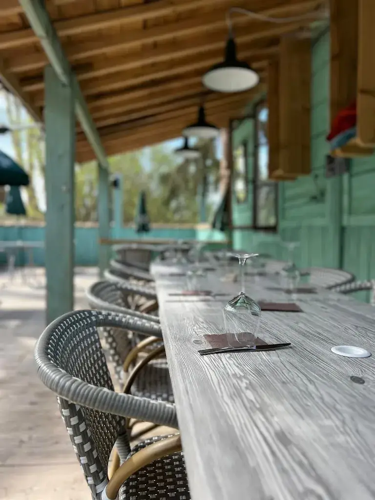Les Terrasses du Pont-Canal restaurant in Moissac