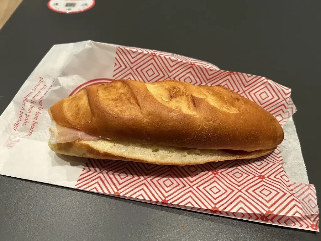 Laurie Testa_Sophie Lebreuilly_Castelsarrasin_review