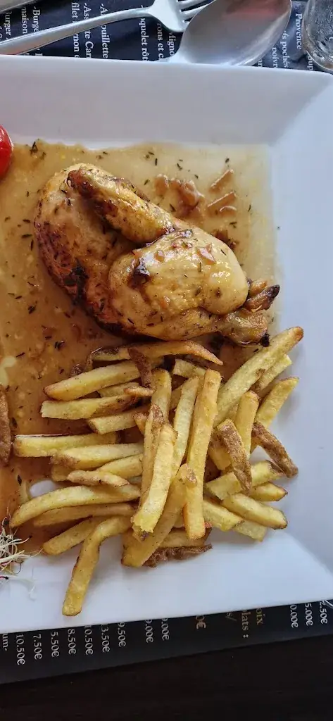 LAURE LAVIGNE_Au Fil de L'Eau loyettes_Loyettes_review