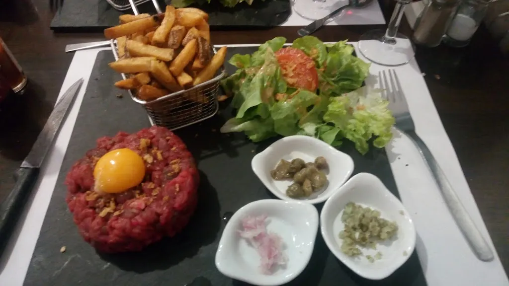 Menu_RESTAURANT HÔTEL DE LA PLACE_Loyettes_image_3