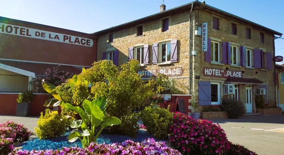RESTAURANT HÔTEL DE LA PLACE_Loyettes_slider_image_3