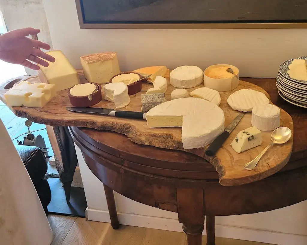 C Y_Les Délices de Caux_Montreux_recensione