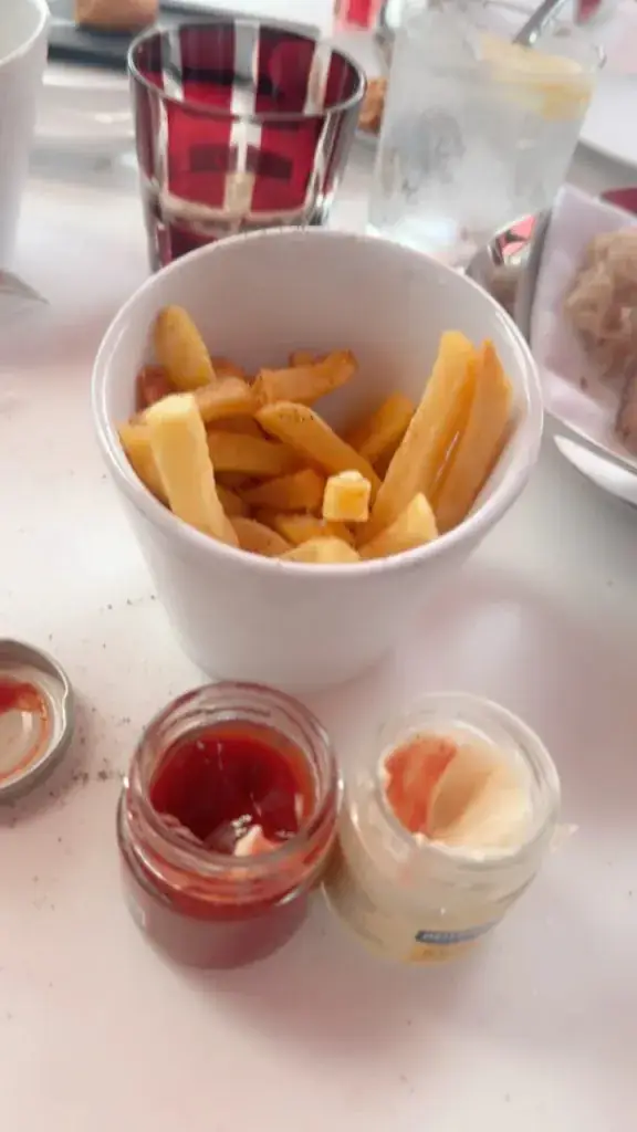 mahra mahra_Fouquet's_Montreux_review