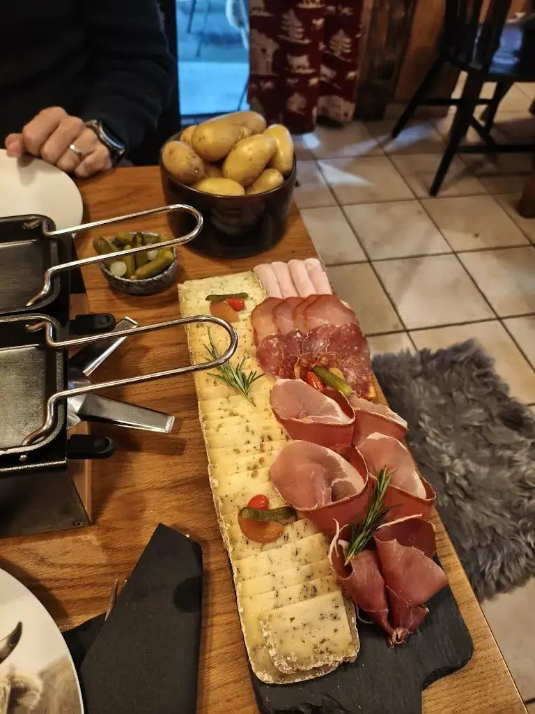 Anne-Sophie Theo_A La Bonne Franquette_Cauterets_review