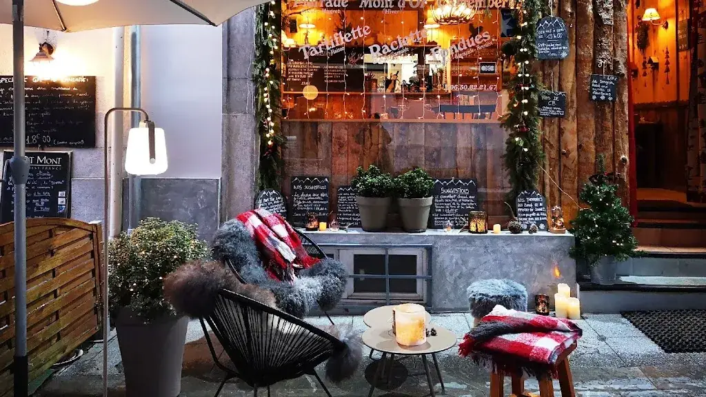 A La Bonne Franquette restaurant in Cauterets