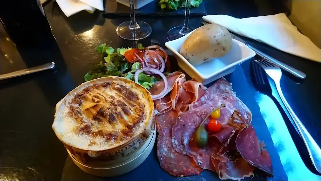 Natural Takka Restaurant_Cauterets_slider_image_3