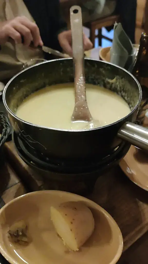 Le Brasero_Cauterets_slider_image_2