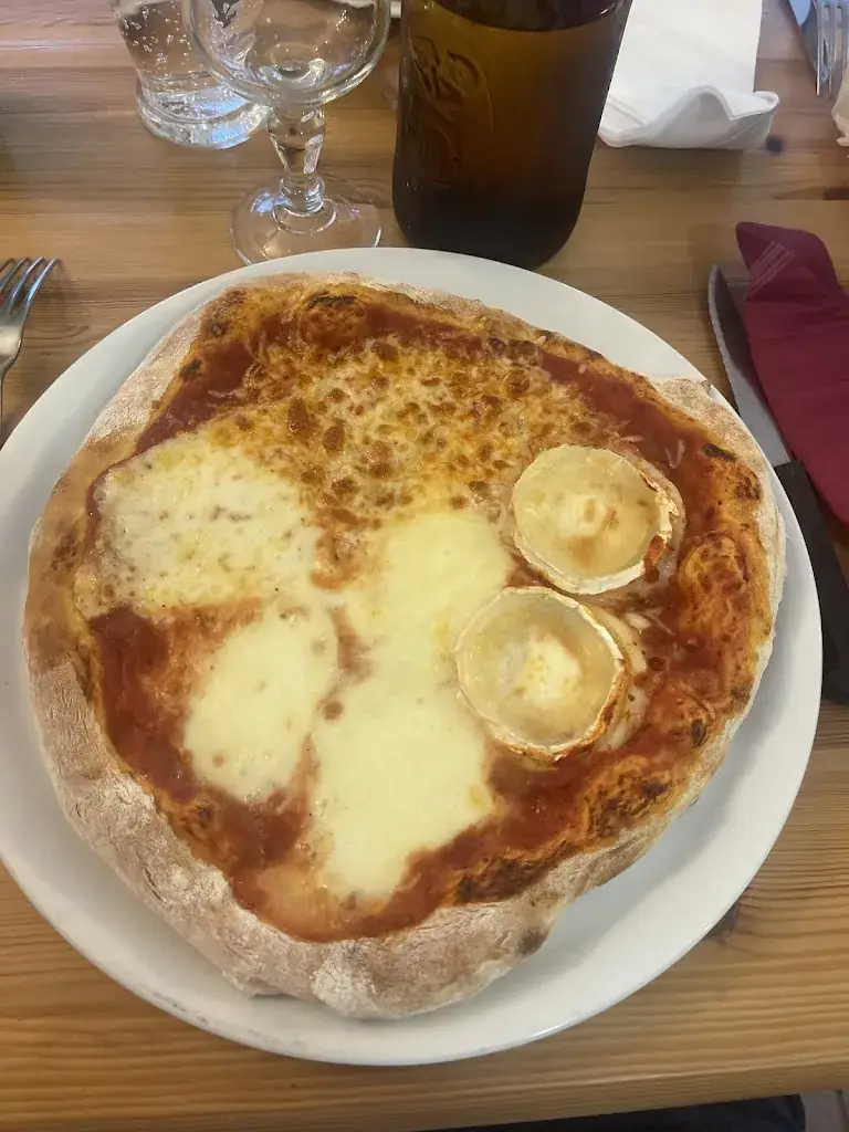 laurent pujol_PIZZERIA TITUS RESTAURANT LES ESTIVES_Cauterets_review