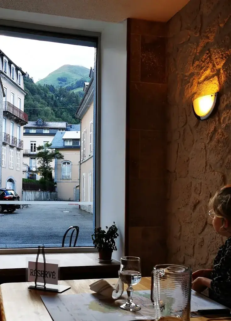 Helen Cornale_PIZZERIA TITUS RESTAURANT LES ESTIVES_Cauterets_review